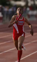 Sophomore Tiera Hilliard and the 'Dogs head to Cal Poly on Saturday.