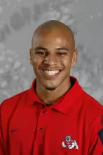 Val-Pierre Dai'Re won the 400 hurdles in the wind and the rain in Tempe, Ariz.