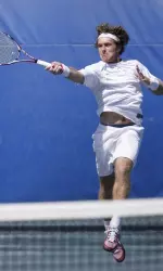 Fresno State junior Rikus de Villiers picked up a 4-6, 6-3, 4-1 default victory over Arizona's Andres Carrasco in the first match of the year.