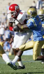 Seyi Ajirotutu is one of the outstanding senior Bulldog recevers who has benefitted from receiver's coach Keith Williams' teachings.