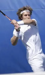 Rikus de Villiers clinched the first match of the season on Sunday over Idaho.