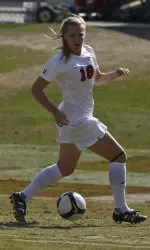 Senior Katie Lee earned CoSIDA/ESPN Academic All-District honors for the second year in a row.