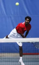 Fresno State's Tejesvi Veerepalli defeated San Diego State's Luis Rattenburg, 6-1, 6-1