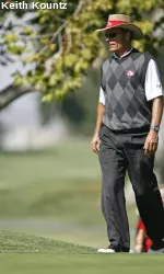 Head coach Mike Watney has announced that Russell Takeuchi will join the Bulldogs in the fall of 2013.