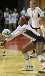 Junior outside hitter Zana Bowens now has three +20-dig totals on the year and three of its top five marks on the campaign.