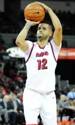 Cezar Guerrero led the Bulldogs with22 points