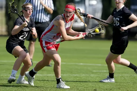 Freshmen lead Bulldogs to a 15-12 win over Blackbirds Image