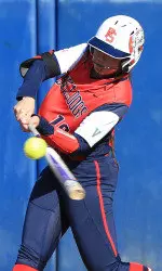 Morgan Howe scored the go-ahead run in Fresno State's 6-3 victory.