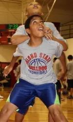 Youth (ages 6-17) are invited to attend fun summer day camps with the Fresno State men's basketball program.