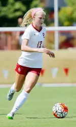 Junior transfer Anna Crawford