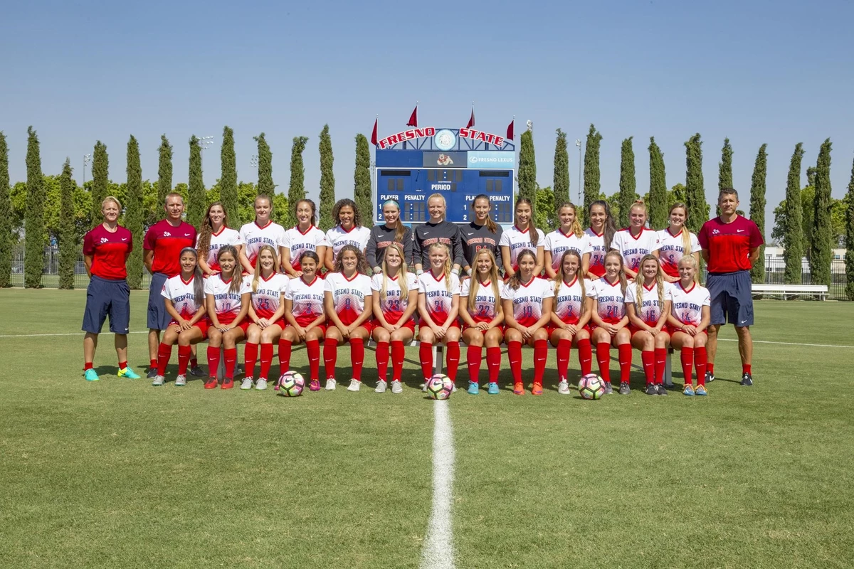 2016 Women's Soccer Team Photo