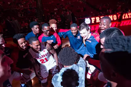 team huddle vs. CSUN