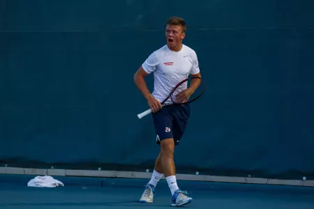'Dogs finish ITA Regionals, Derkas wins consolation draw Image