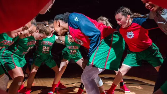 WBB huddle