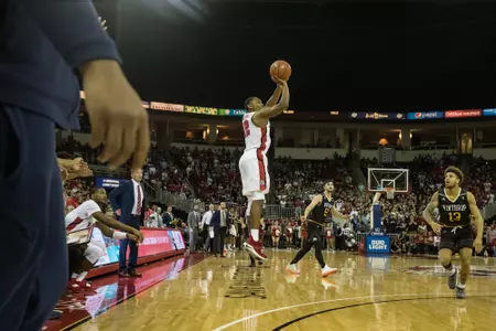 NCAA MBB Div1: Bulldogs 77 vs Eagles 74 (Final)