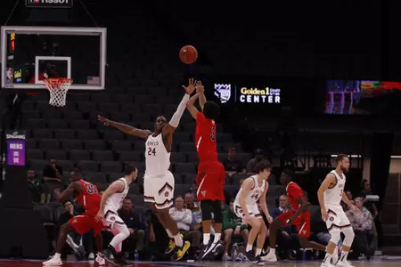 Jarred Hyder shooting vs. Saint Mary's at Golden1 Center