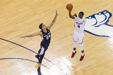 Huggins vs. USU 3-pointer