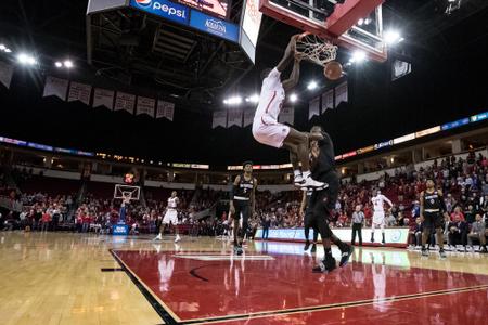 Nate Grimes dunking on first possession of SDSU game in 2019