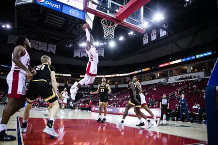Jordan Campbell dunking in game against Idaho Vandals