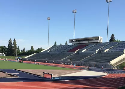 veterans memorial stadium