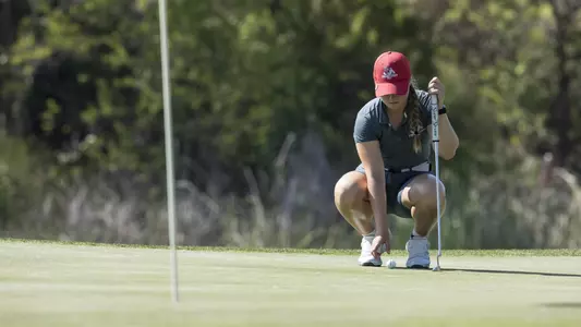 Lory Paradis - women's golf