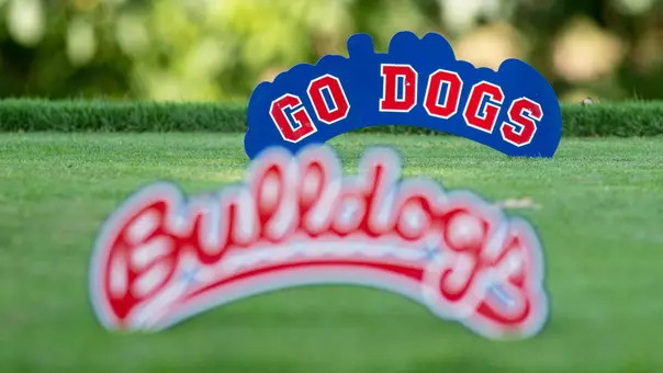 golf signs