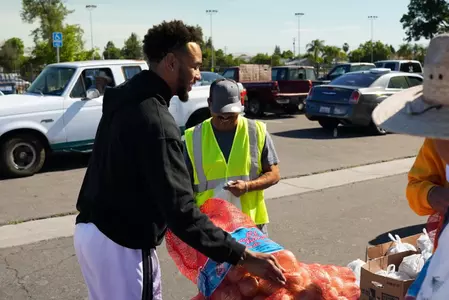 Jalen Cropper - Parlier food distribution