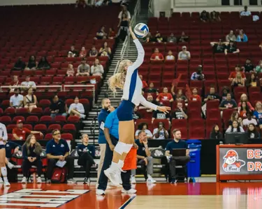 Ella Rud serving