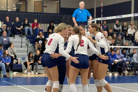 VB huddle at Air Force