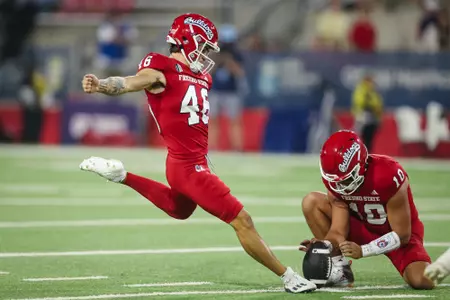 Fresno State kicker Dylan Lynch