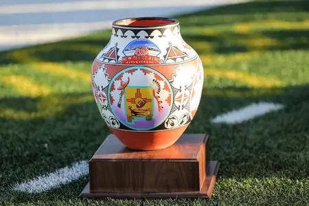 The Fresno State Bulldogs take on the UTEP Miners in the 2021 PUBG Mobile New Mexico Bowl in Albuquerque, New Mexico on December 18, 2021. (Samuel Marshall Photography)