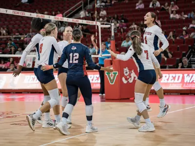 VB huddle