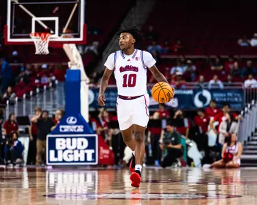 'Dogs travel to the Bay to face Santa Clara Image