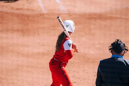 Sophia Medellin at-bat.