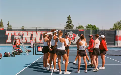 team court shot womens tennis