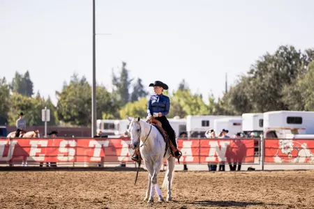 Hailey Olson horsemanship