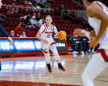 Emilia Long on court