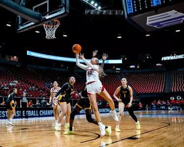 Mia Jacobs vs SJSU MWC first round