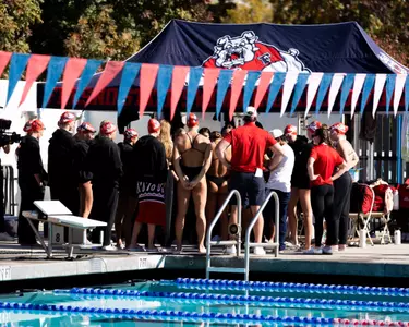 swim team huddle