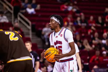 DeShawn Gory at the free throw line
