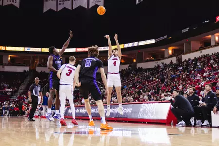 Cameron Faas shooting a three