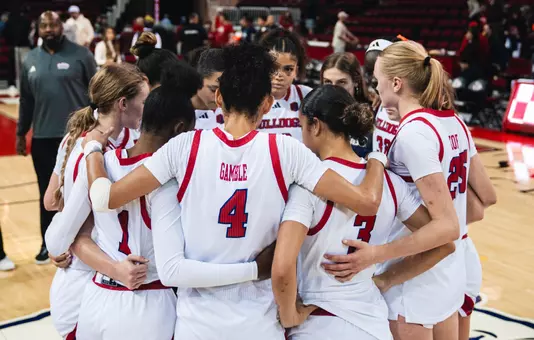 wbb post game huddle