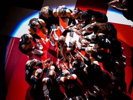 VB huddle pictures