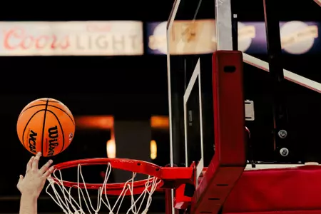 MBB Hoop
