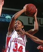 Shanta Bowens scores a career-high 15 points