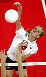 Ustymenko had a team-high 10 kills and two aces.