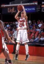 Kara Kessans led the Cardinals with 17 points