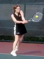 Kelly Taylor won the No. 2 singles slot and paired with Frolich-Hansen to win No. 1 Doubles.