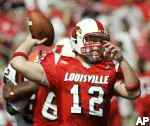 Brian Brohm throws a pass during the first half against Syracuse. (AP Photo/Ed Reinke)