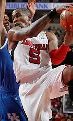 Chris Smith had 15 points in Friday's loss.